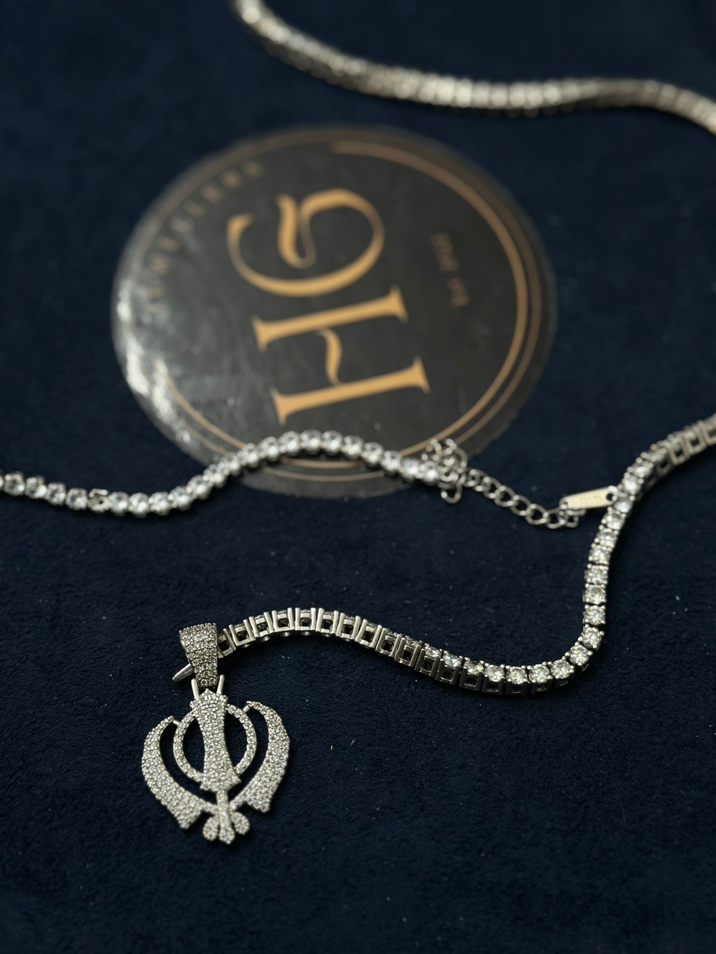 1.5CTW Khanda Pendent