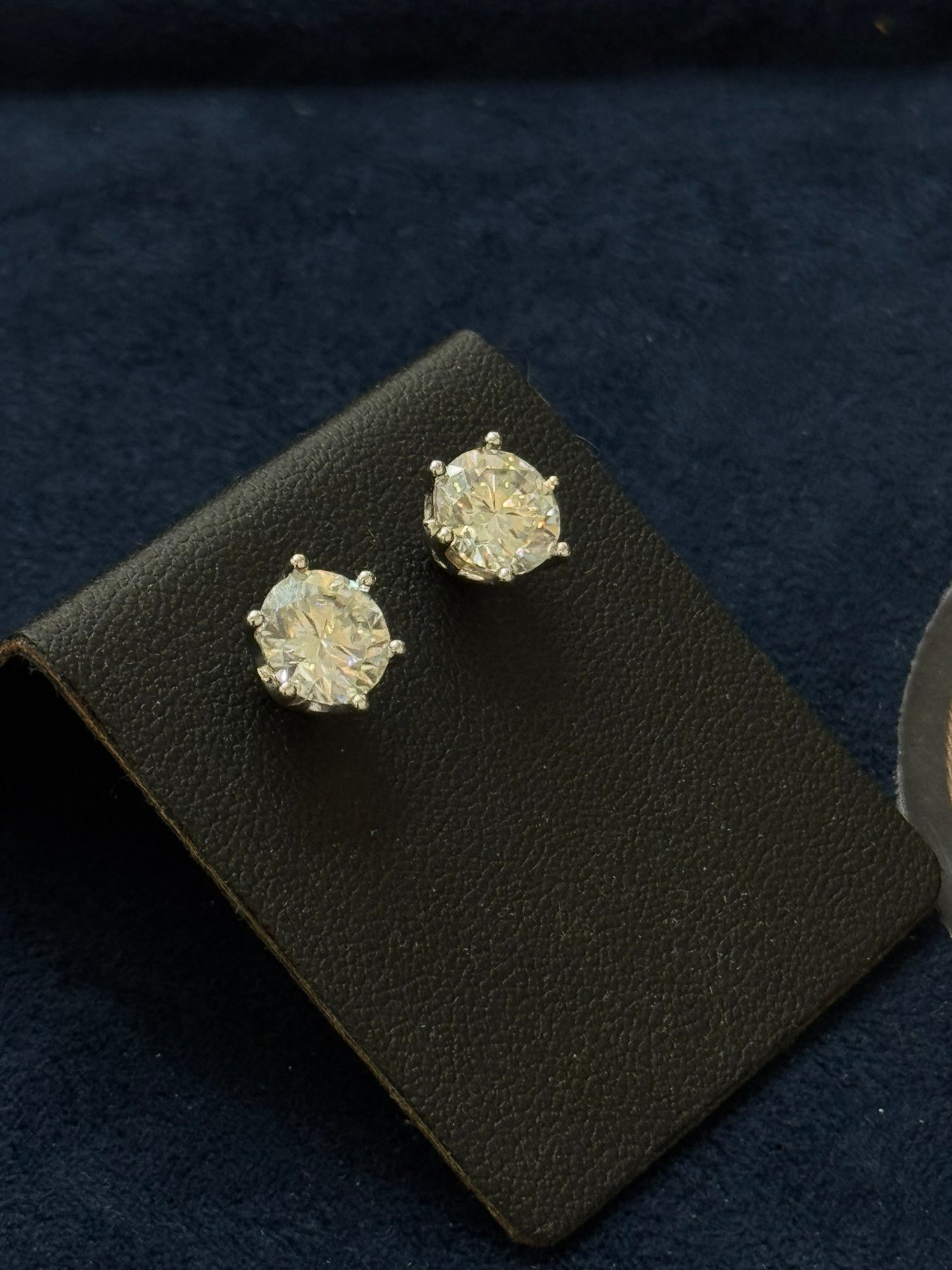 2ct 6 prong Round Solitary Studs (twist on) 4ctw