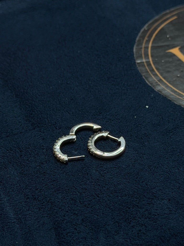 0.5CTW Single row Huggie Hoops