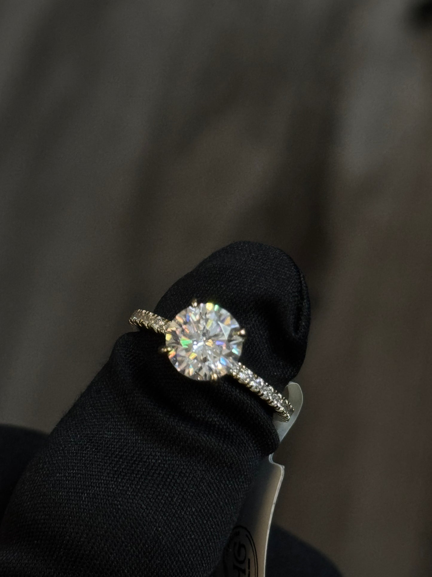 2CTW Solitary round cut Center set on 925 yellow gold