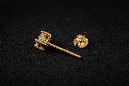 0.5 CT Solitary Round 4 prong Studs (twist back) 1CTW