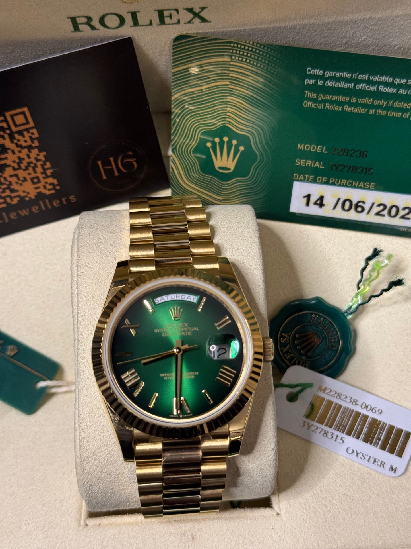 2025 228238 “Ombré Green” 40mm