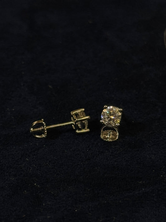 0.5 CT Solitary Round 4 prong Studs (twist back) 1CTW