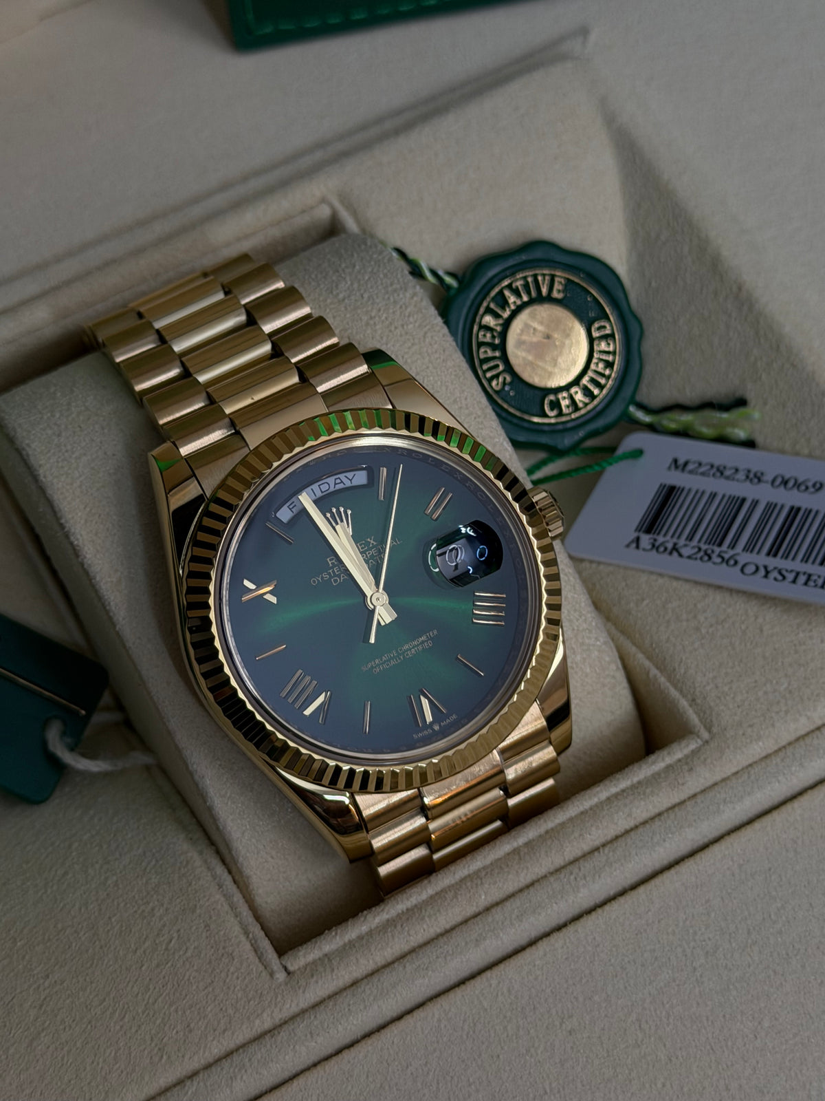 2026 228238 “Ombré Green” 40mm