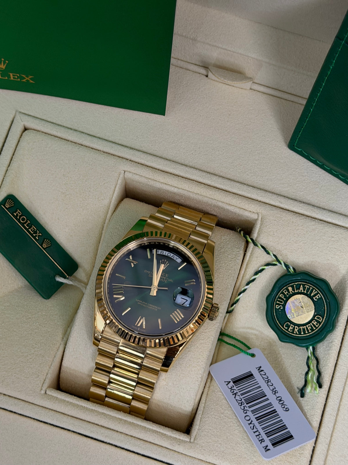 2026 228238 “Ombré Green” 40mm