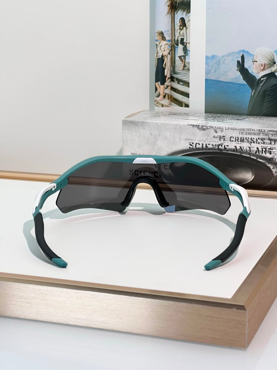 Oakley Cybr Zero L Sunglasses