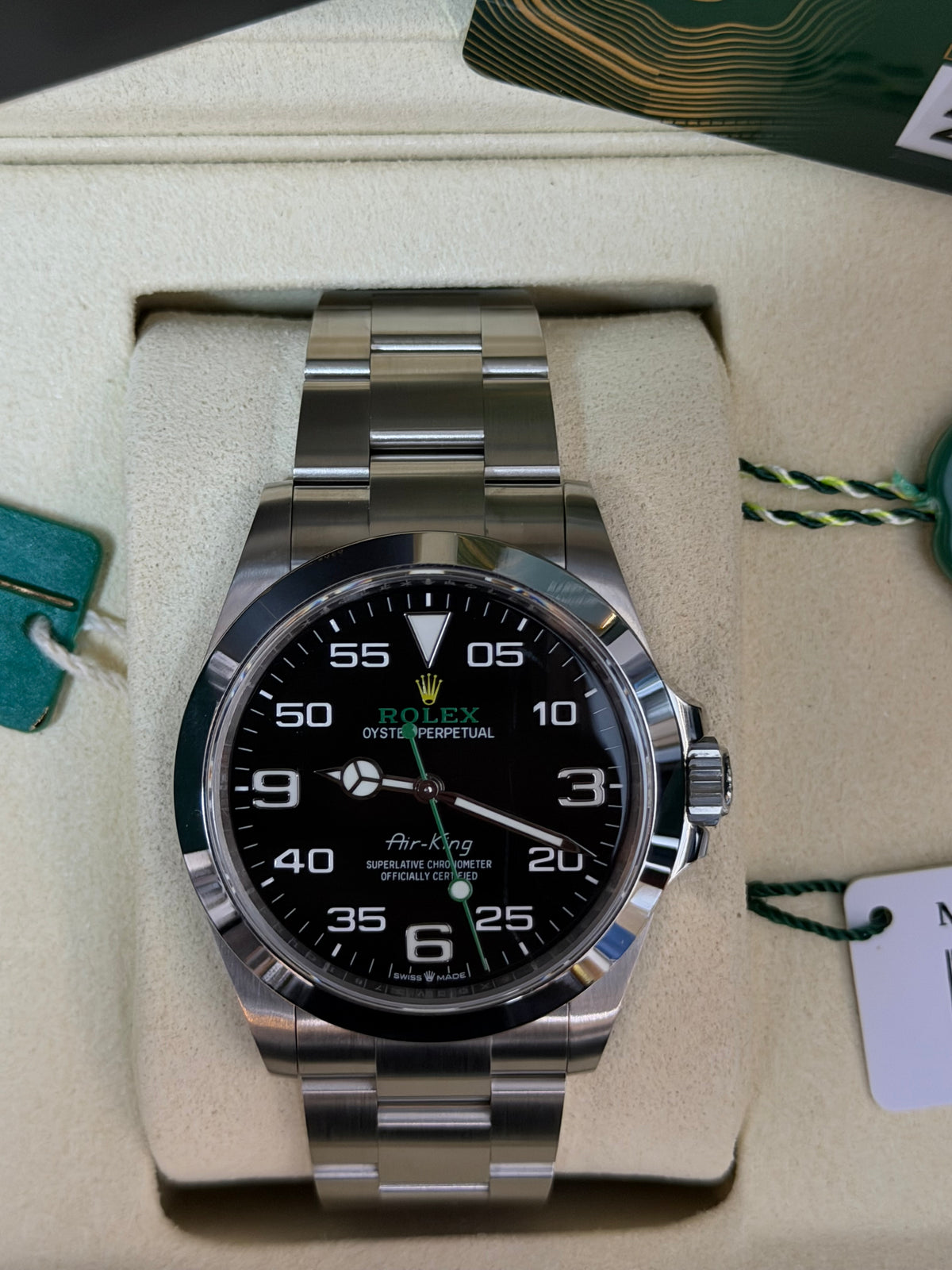 2026 126900 “Black” 40mm