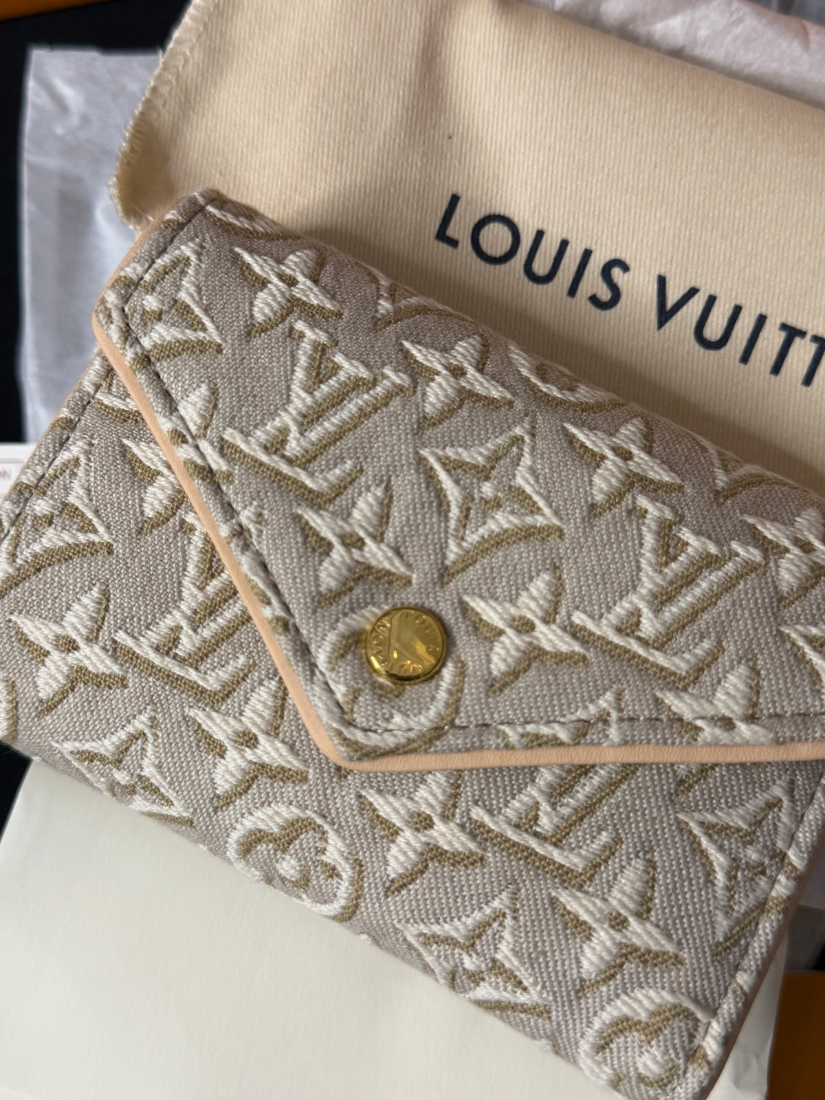M2A152 Victorine Wallet “Monogram Emblème Peuplier” READY 2 GIFT