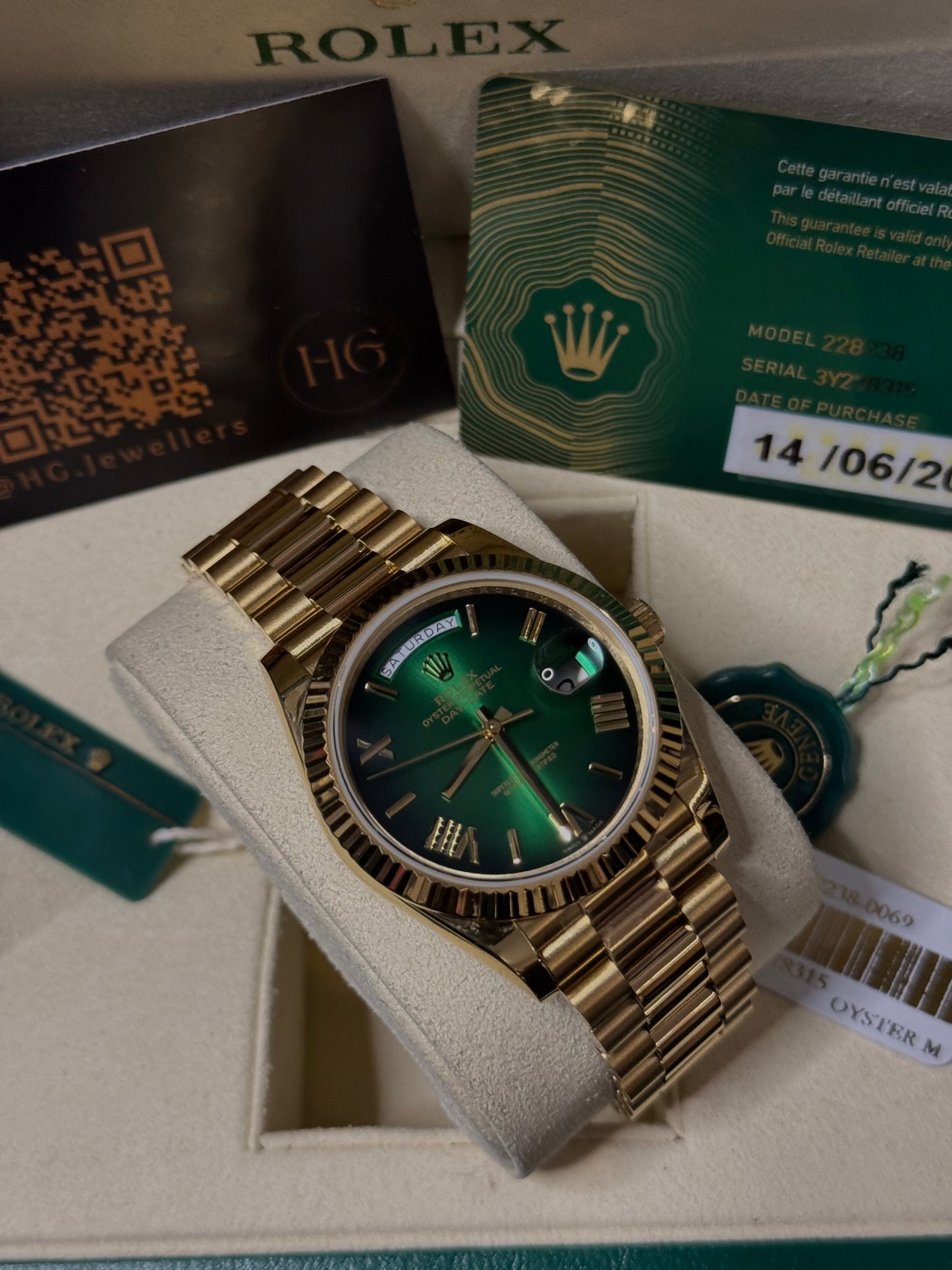 2025 228238 “Ombré Green” 40mm