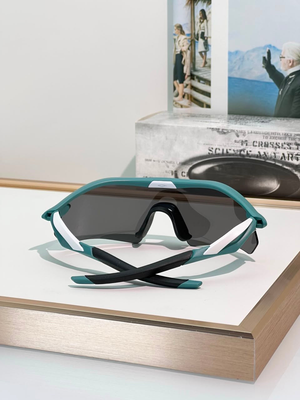 Oakley Cybr Zero L Sunglasses