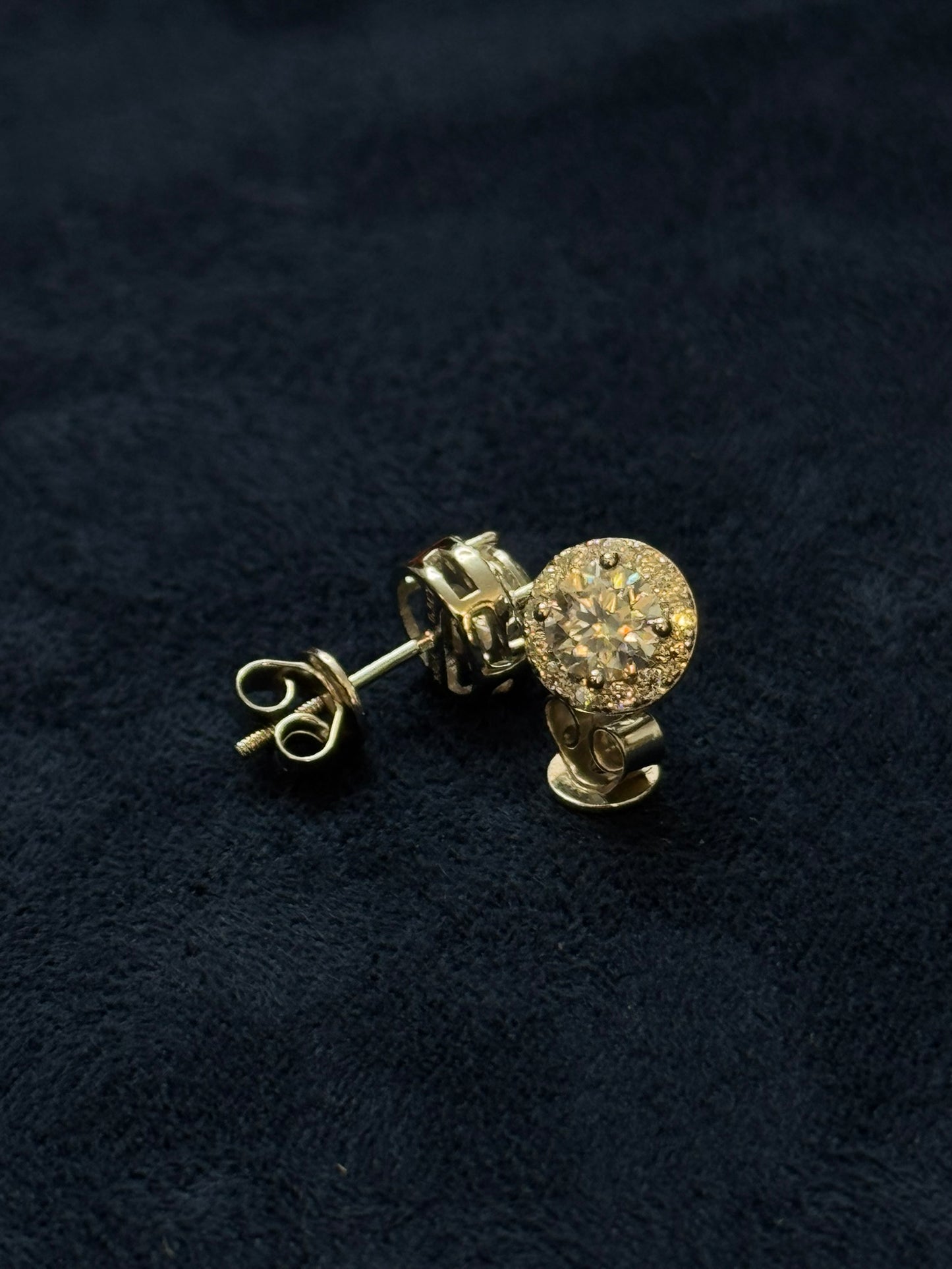1.5 CTW “FLOWER SET” STUDS 925 SILVER (twist on)