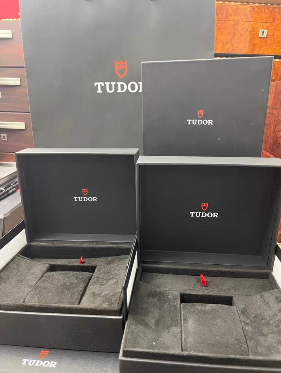 Service: Replacement watch Boxes