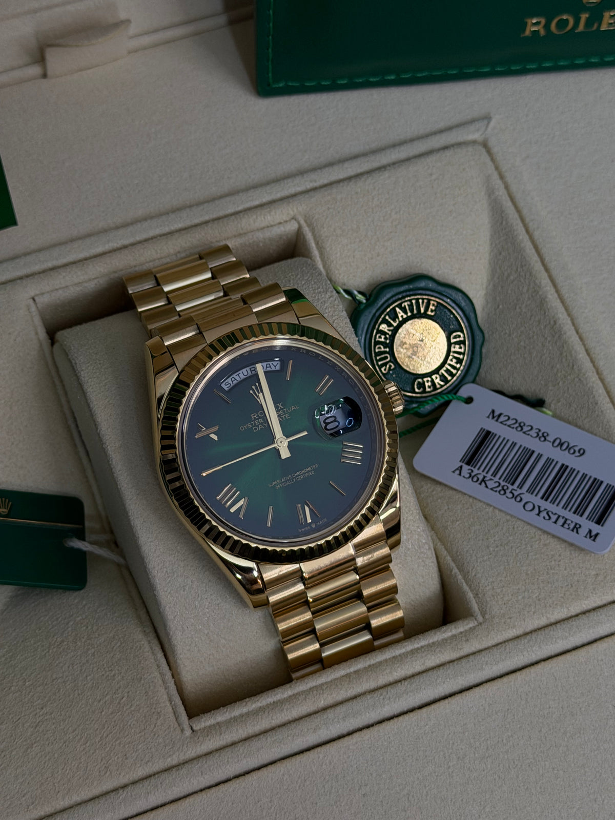 2026 228238 “Ombré Green” 40mm