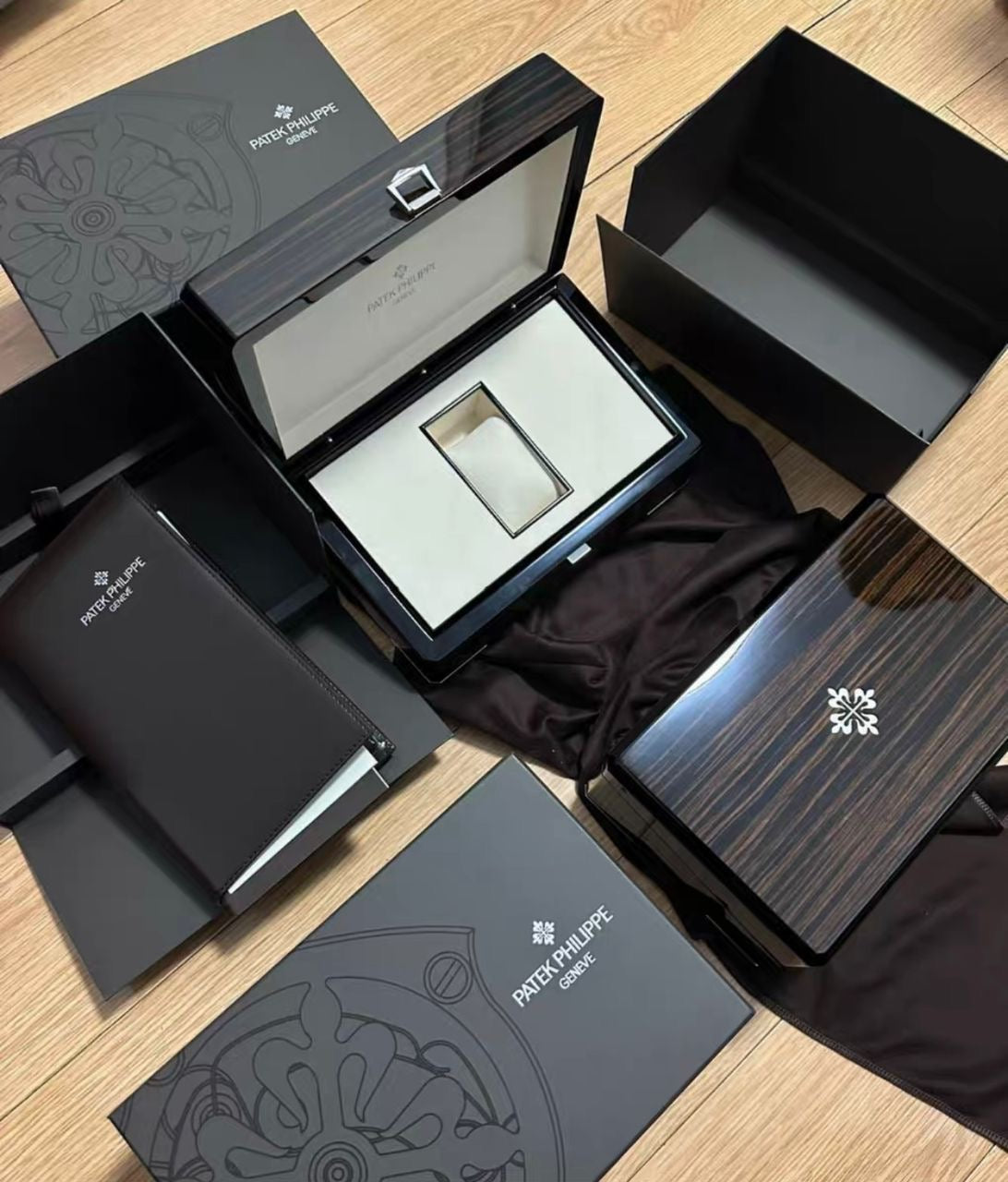 Service: Replacement watch Boxes