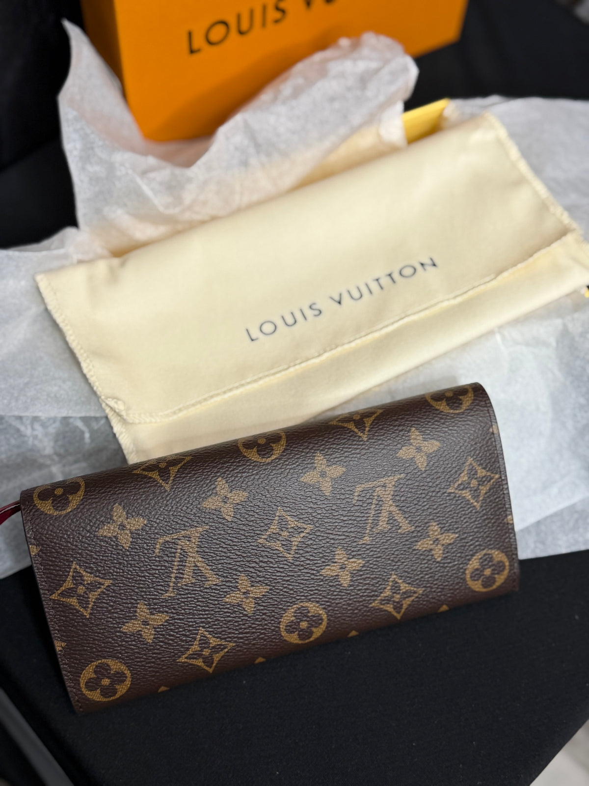 2021 M60697 Emilie wallet