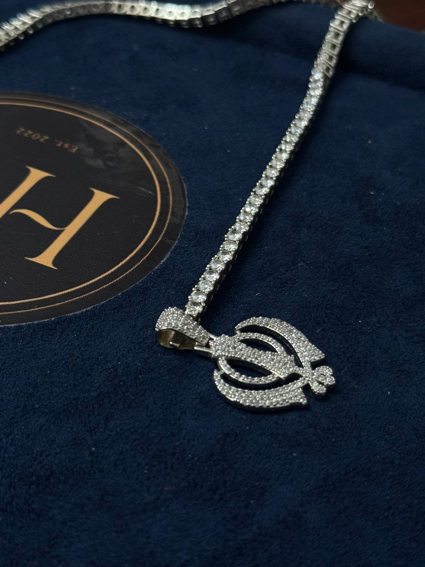 1.5CTW Khanda Pendent