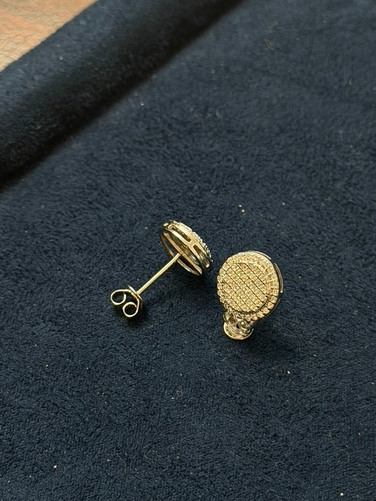 1.5ctw Flat top Pave set studs (twist on)