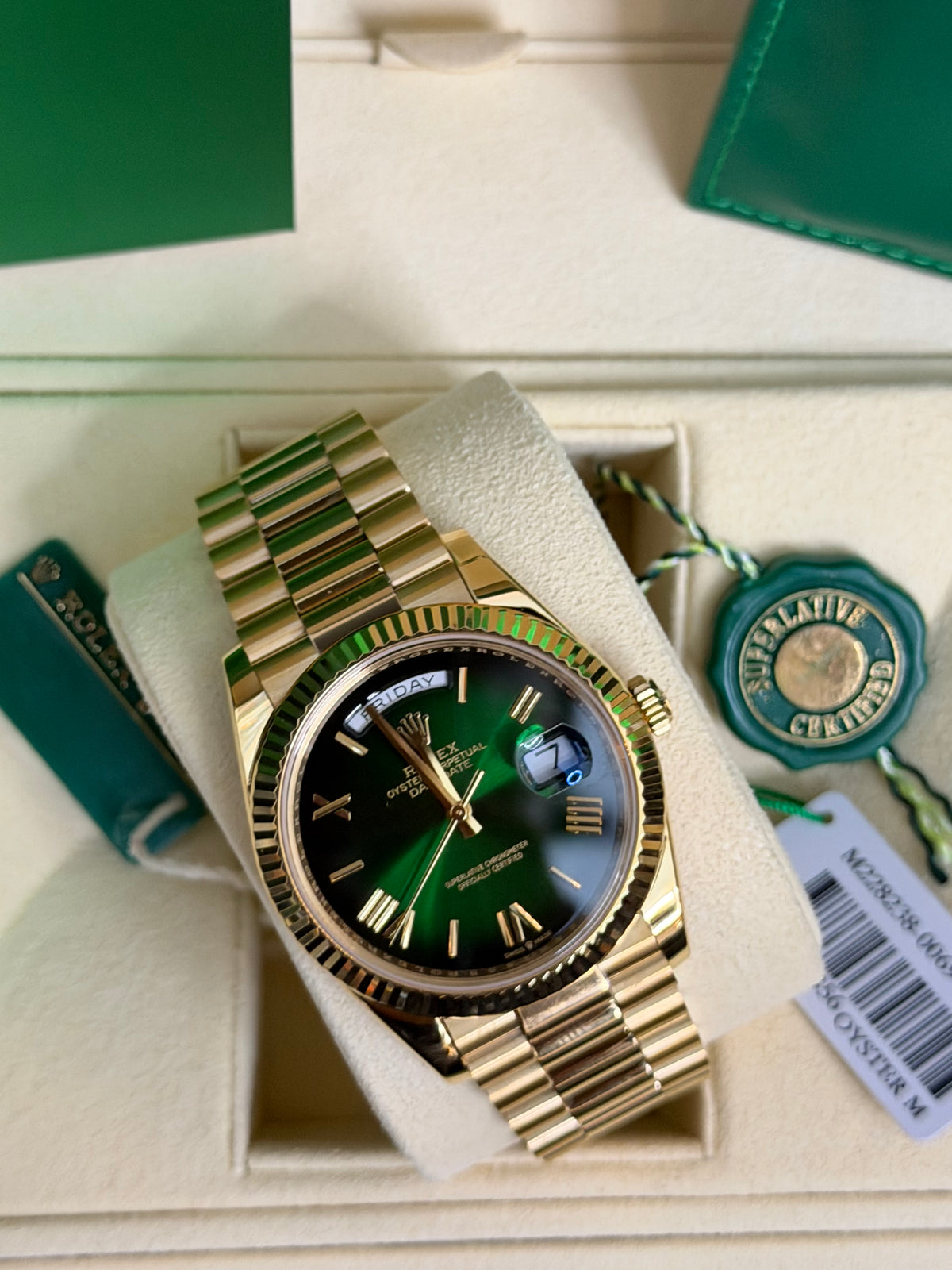 2026 228238 “Ombré Green” 40mm