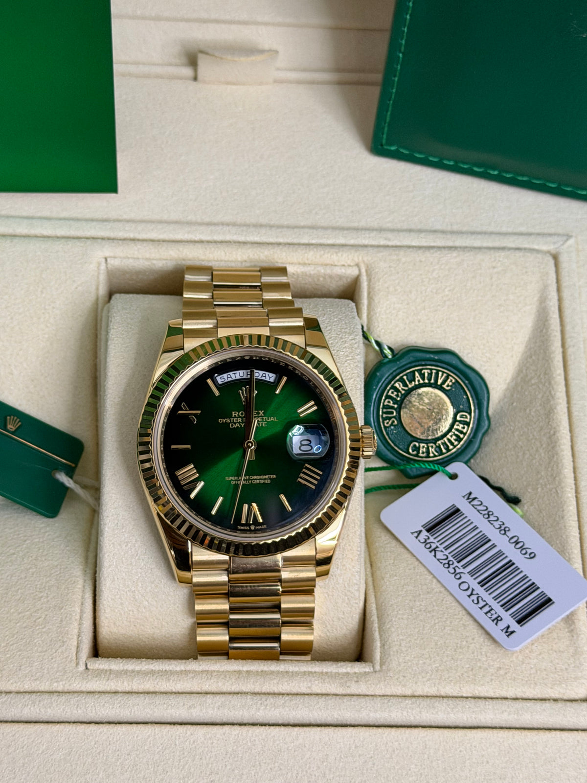 2026 228238 “Ombré Green” 40mm