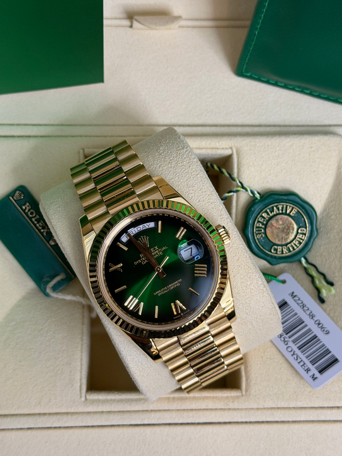 2026 228238 “Ombré Green” 40mm