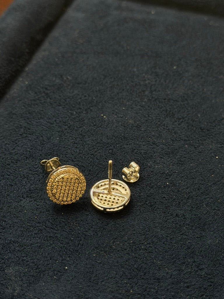 1.5ctw Flat top Pave set studs (twist on)
