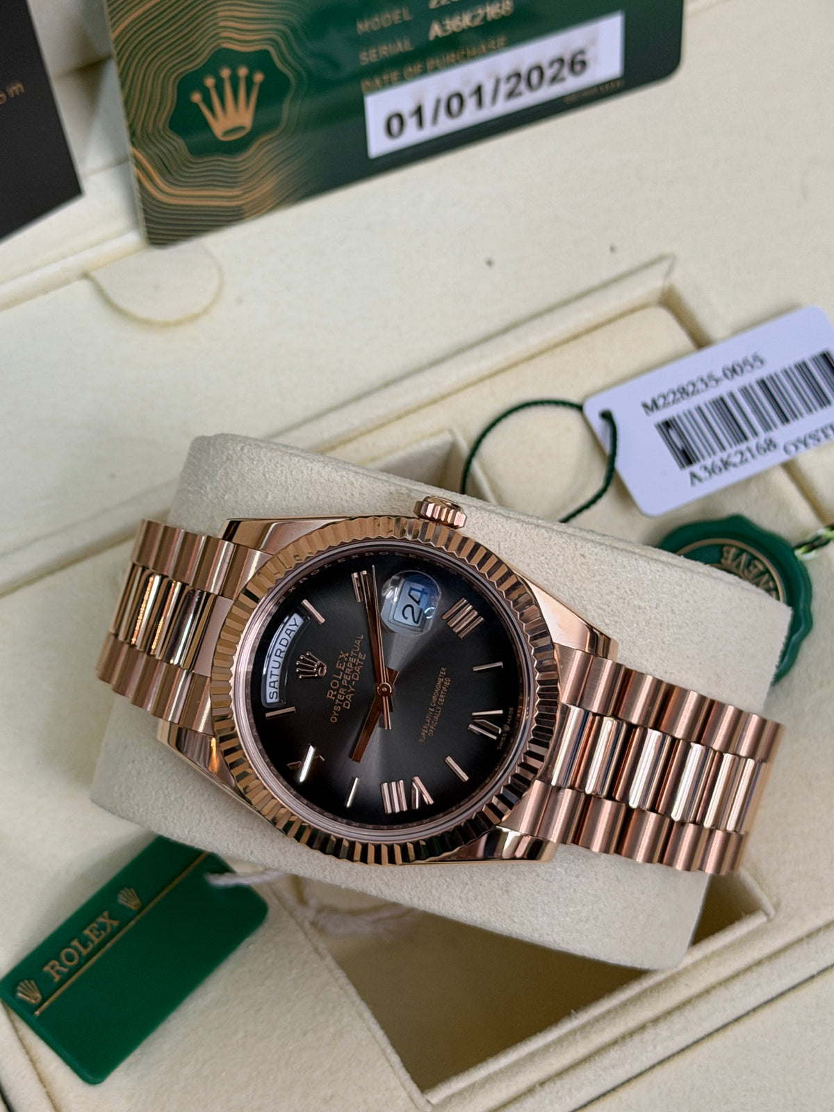 2026 228235 “Ombré Slate” 40mm